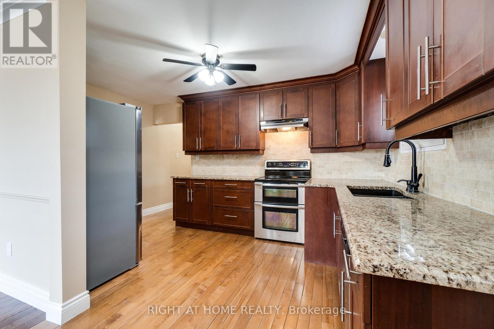 109 Rexway Drive, Halton Hills, Ontario  L7G 1R3 - Photo 12 - W13008468