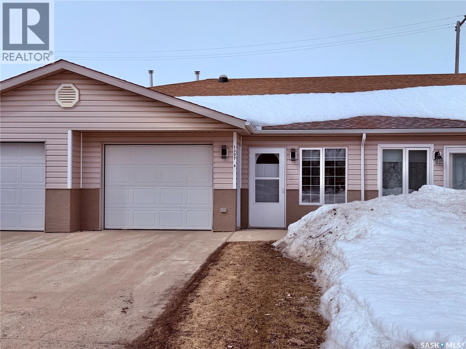 B 1307 98th Street, Tisdale, Saskatchewan  S0E 1T0 - Photo 2 - SK033140