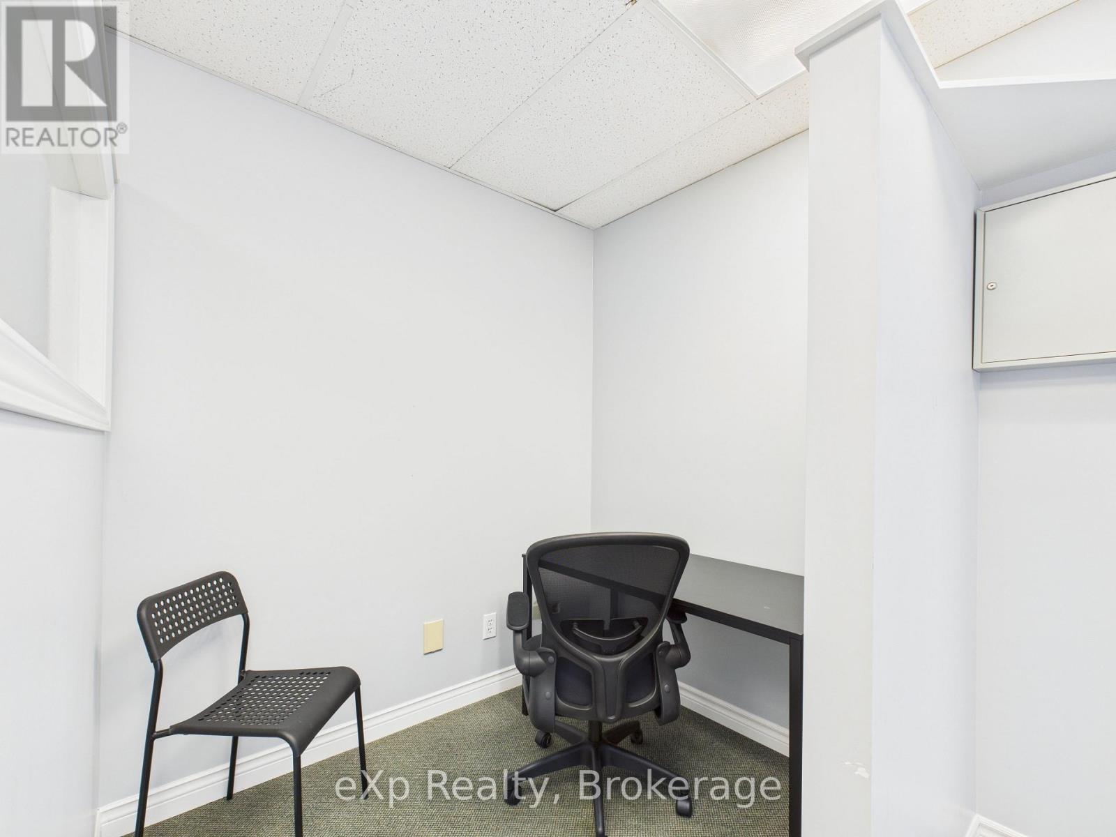 414 10th Street, Hanover, Ontario N4N 1P6 - Photo 9 - X12740246