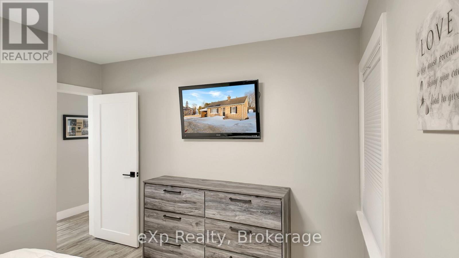 408 Mcnab Street, Brockton, Ontario  N0G 2V0 - Photo 15 - X12853216