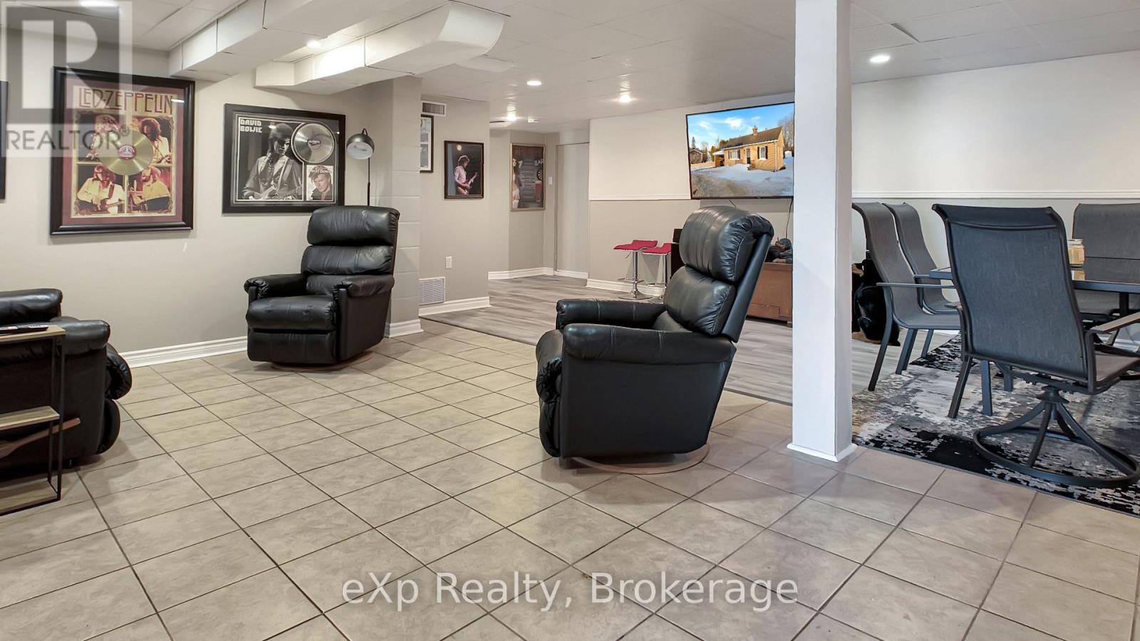 408 Mcnab Street, Brockton, Ontario  N0G 2V0 - Photo 21 - X12853216