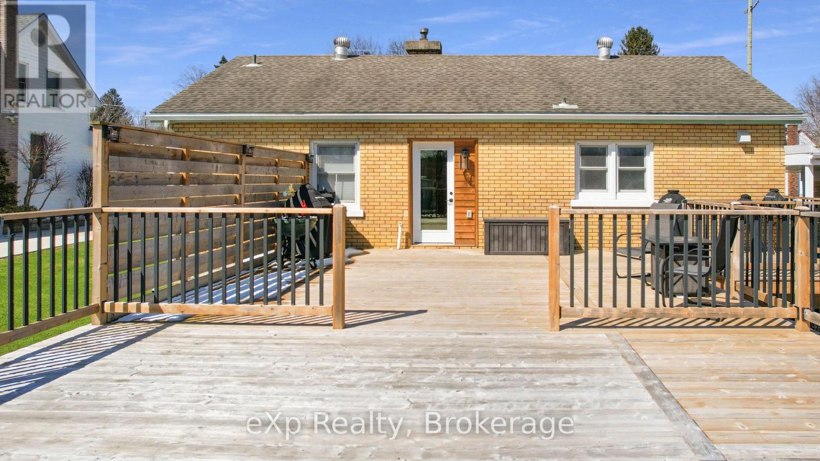 408 Mcnab Street, Brockton, Ontario  N0G 2V0 - Photo 30 - X12853216