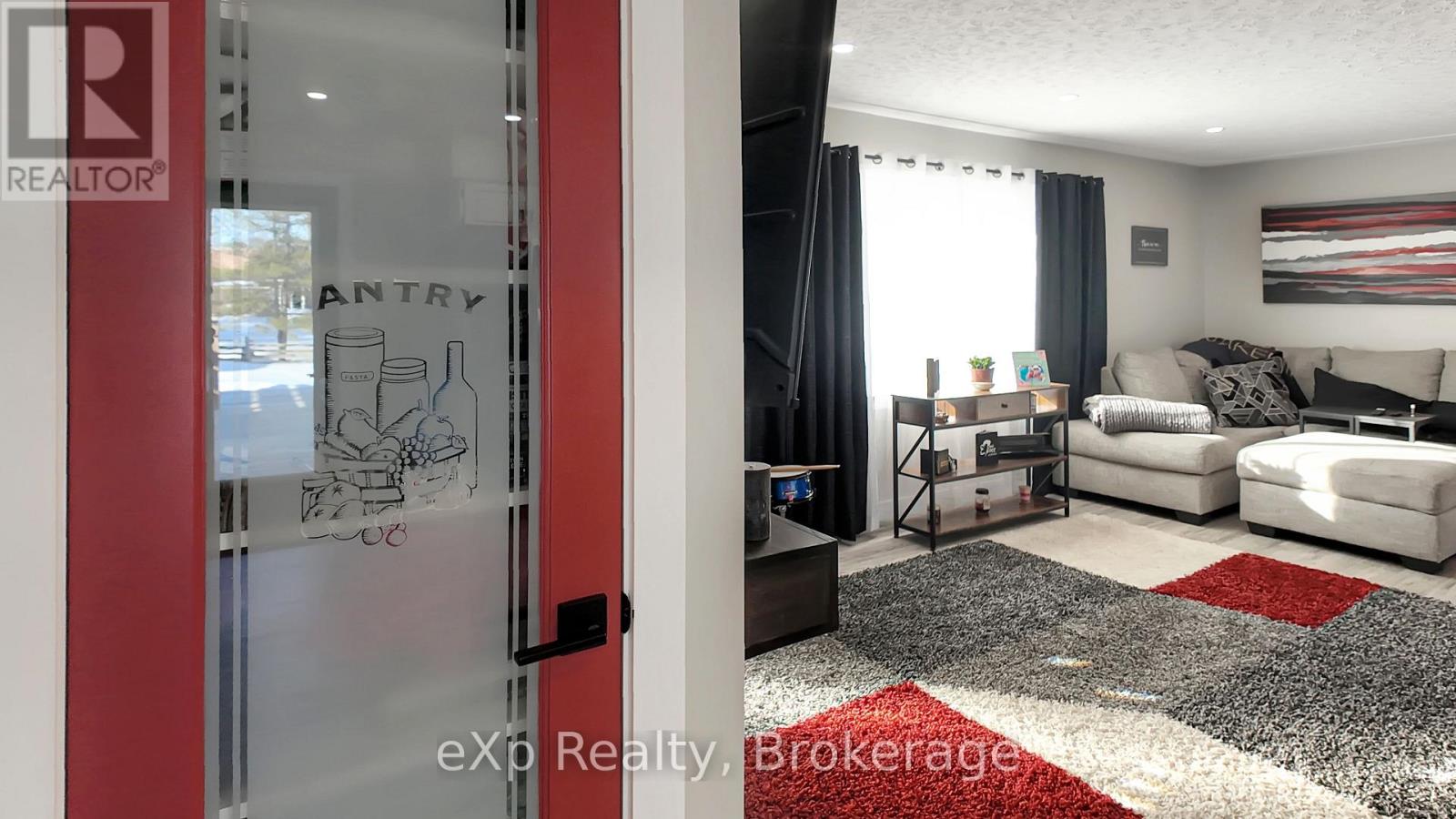 408 Mcnab Street, Brockton, Ontario  N0G 2V0 - Photo 7 - X12853216