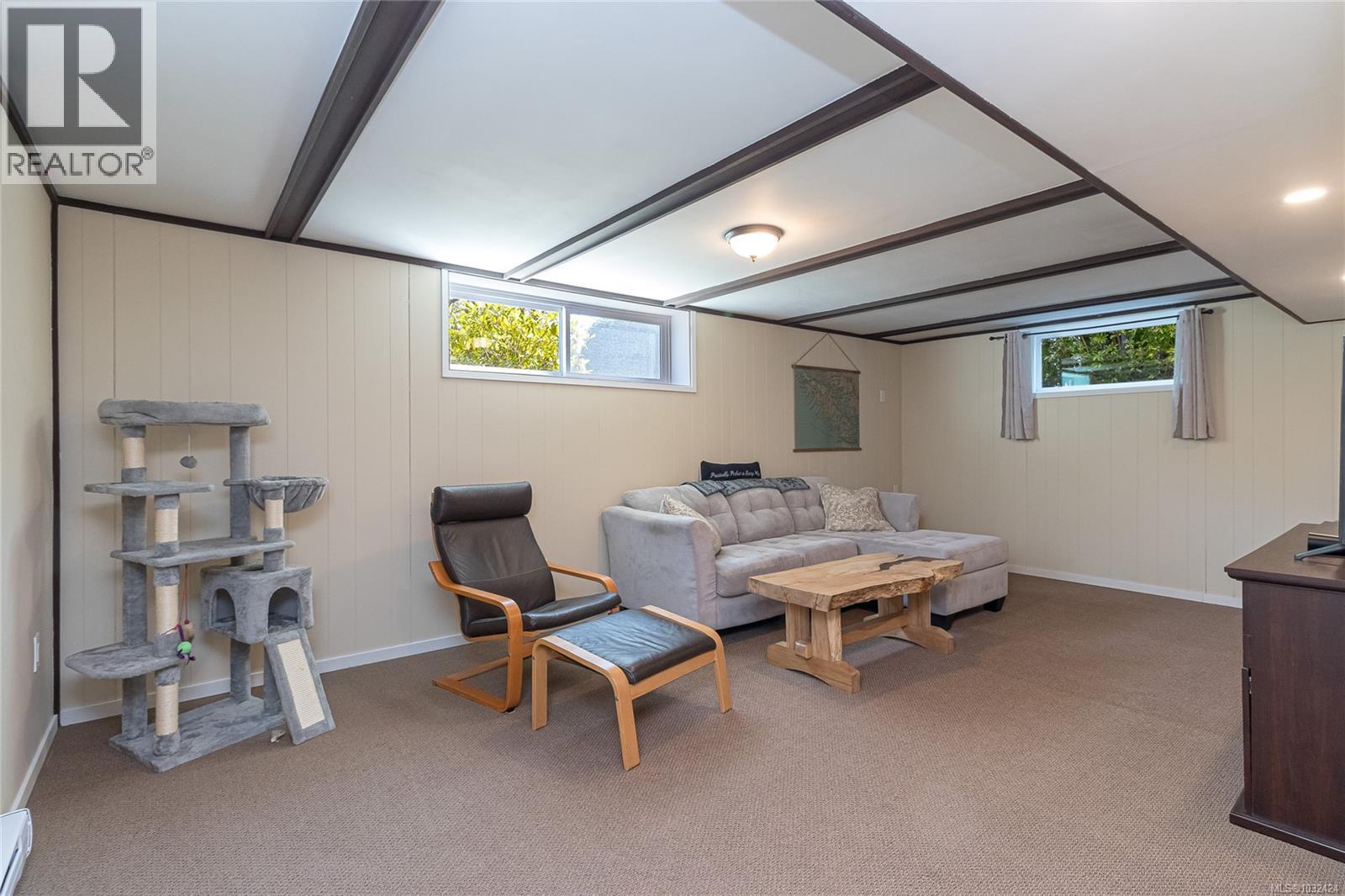 3040 Dysart Rd, Saanich, British Columbia  V9A 2K4 - Photo 16 - 1032424