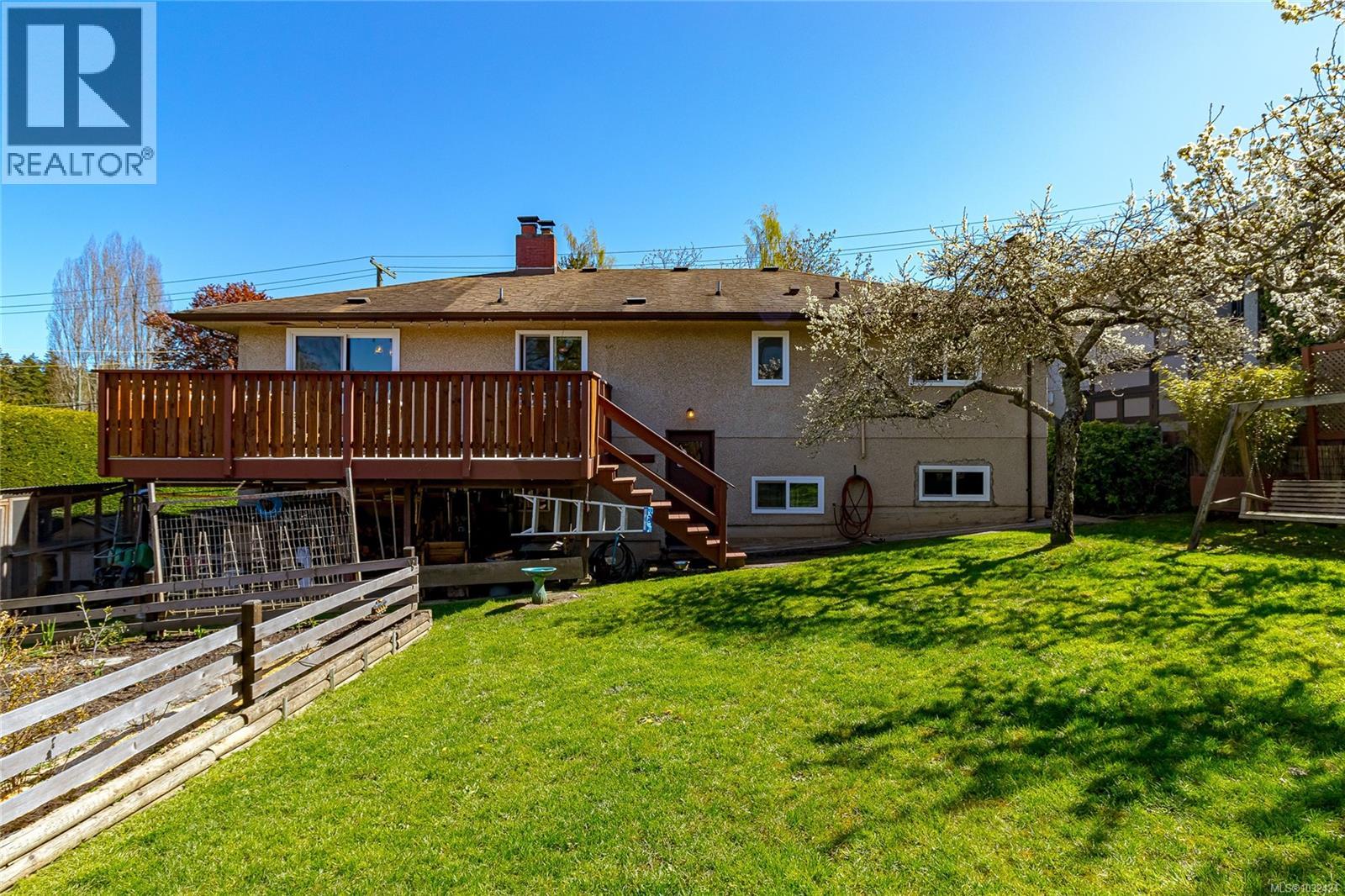 3040 Dysart Rd, Saanich, British Columbia  V9A 2K4 - Photo 22 - 1032424