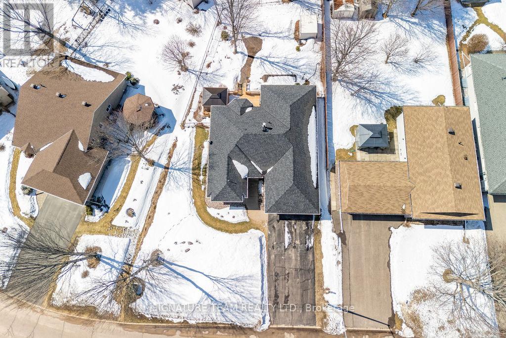 111 Thomas Street, Deep River, Ontario  K0J 1P0 - Photo 46 - X12976650