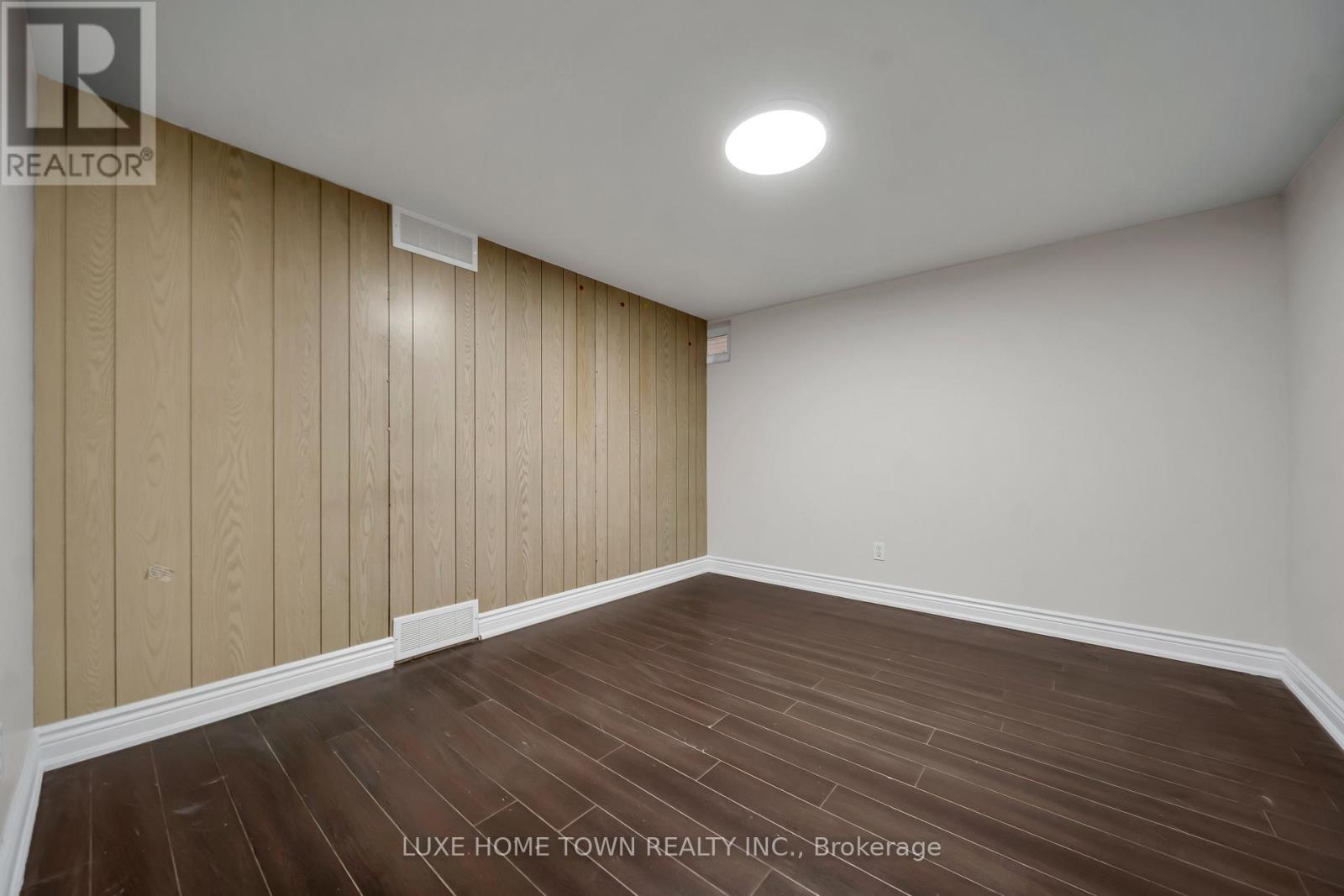 46 Elmwood Avenue, Cambridge, Ontario  N1R 4Y2 - Photo 32 - X13008336