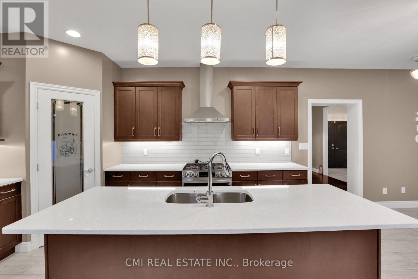 212 Jasmine Drive, Lakeshore, Ontario  N8L 0T1 - Photo 10 - X13008350