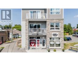 17 MOORE STREET, Carleton Place, Ontario