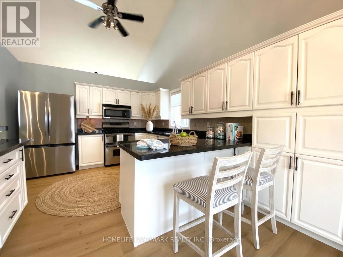 1976 Forest Valley Drive, Innisfil, Ontario  L9S 4A5 - Photo 8 - N12898324