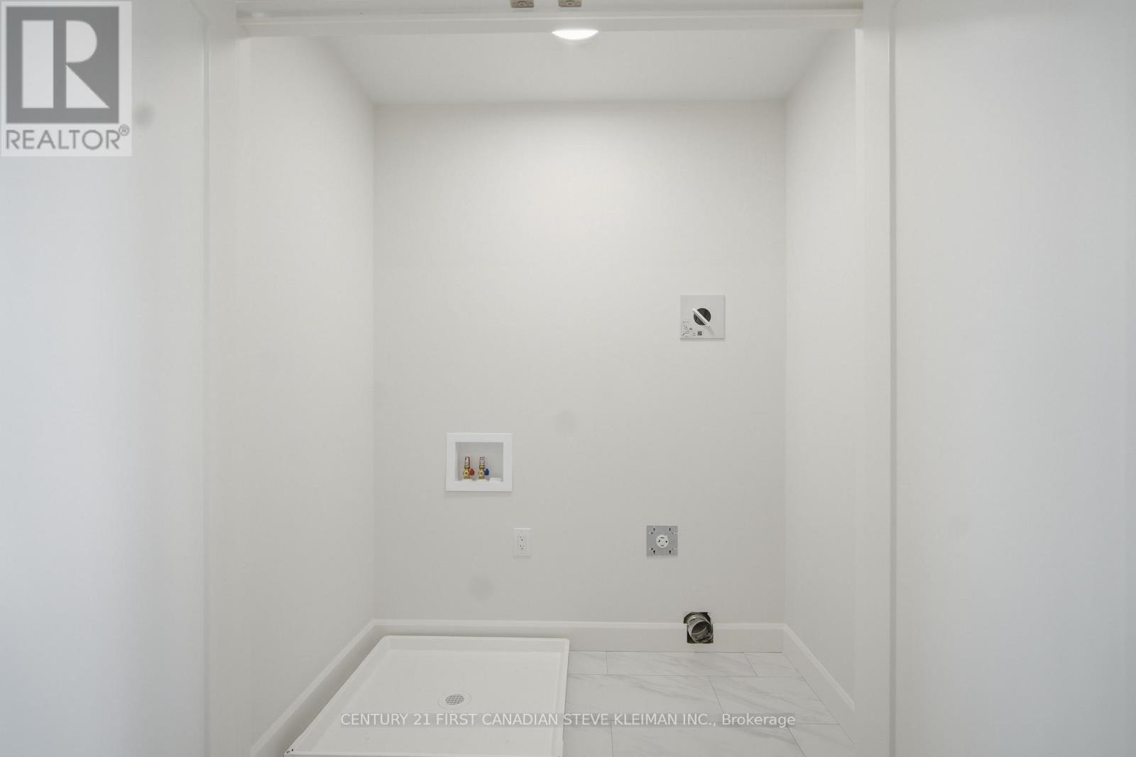 Photo 44 of 50 for 45 - 2700 Buroak Drive S