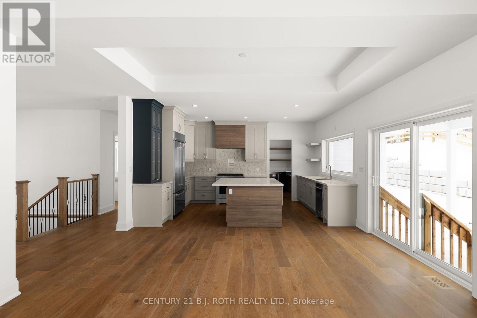 4 Friesian Court, Oro-Medonte, Ontario  L0K 1E0 - Photo 8 - S12931840