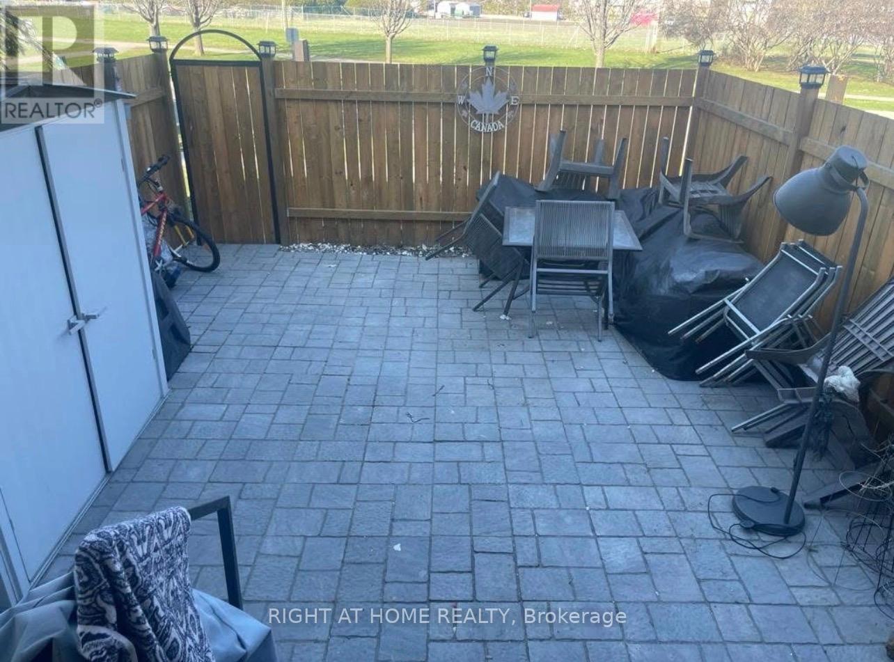 4338 Meadowvale Lane, Ottawa, Ontario  K1B 5A2 - Photo 22 - X12895238