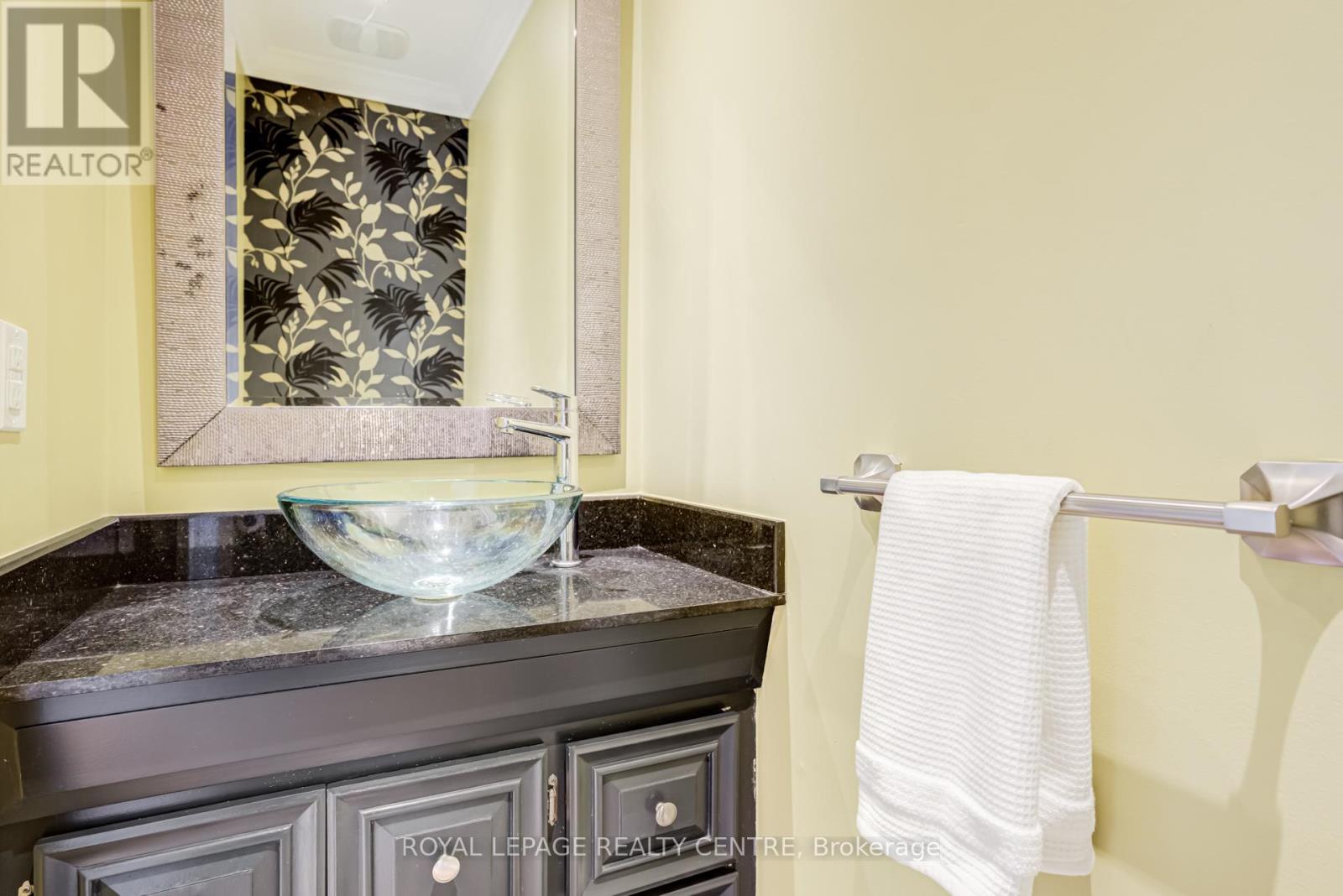 2590 Bromsgrove Road, Mississauga, Ontario  L5J 1M2 - Photo 9 - W13006748