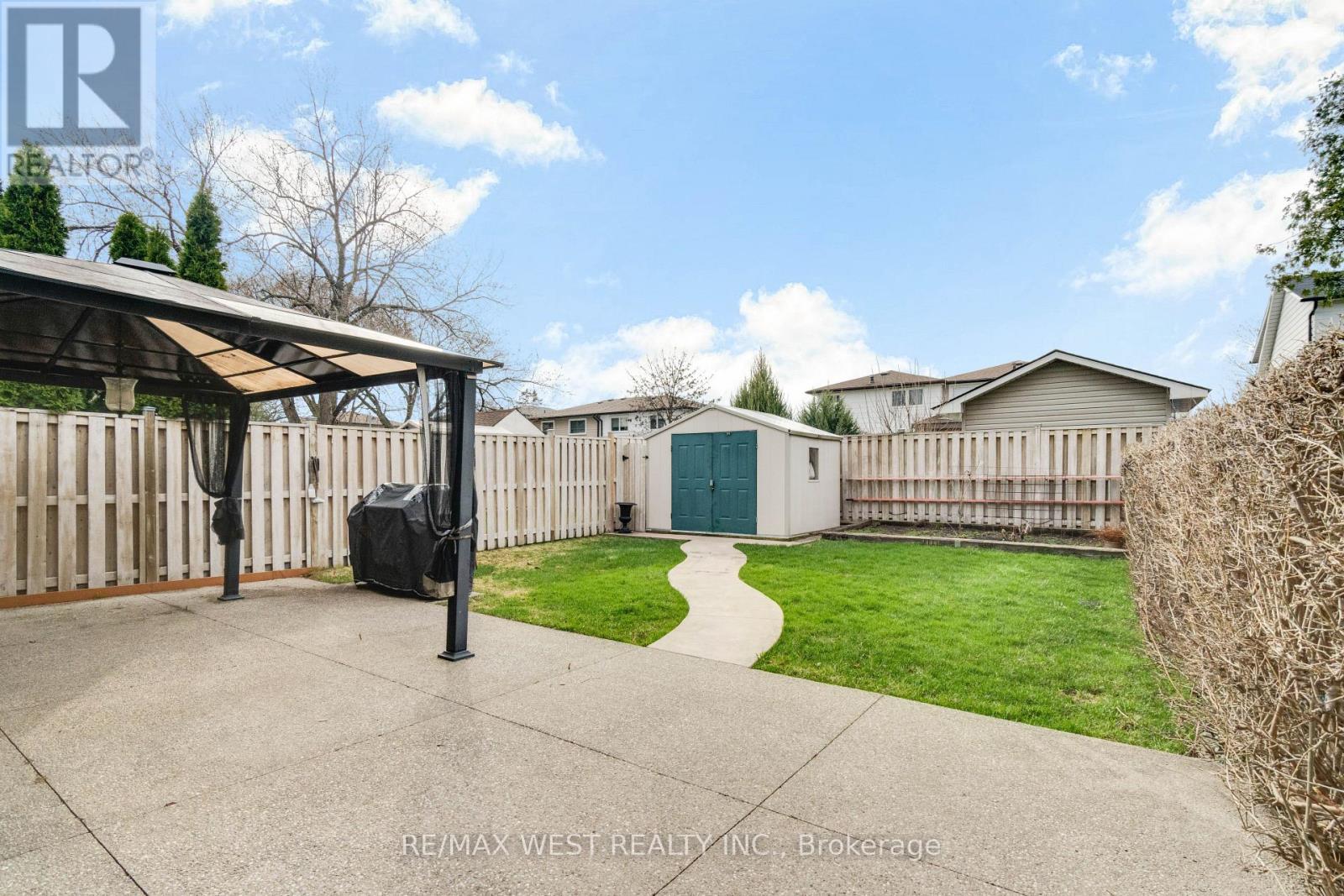 941 Stainton Drive, Mississauga, Ontario  L5C 1G2 - Photo 15 - W13008394