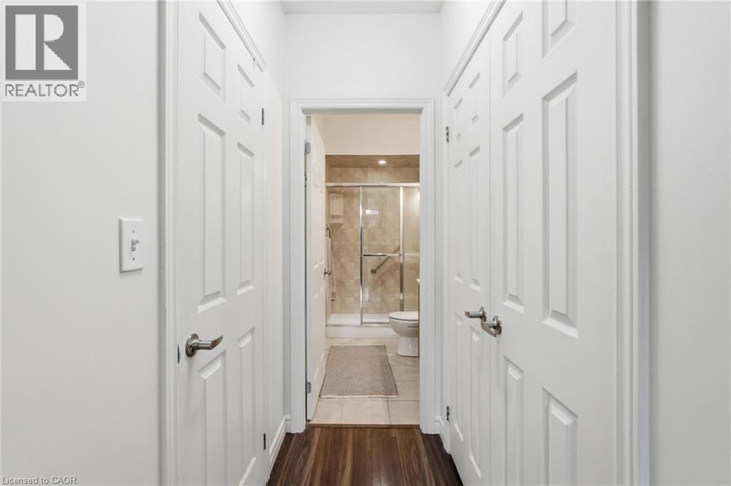 1980 Imperial Way Unit# 103, Burlington, Ontario  L7L 0E7 - Photo 33 - 40820129