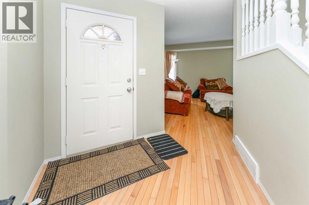 63 Hawkmount Green Nw, Calgary, Alberta  T3G 3T9 - Photo 2 - A2288583