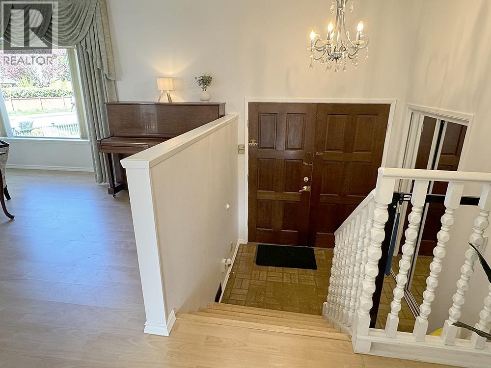 10844 Springmont Gate, Richmond, British Columbia  V7E 1Y4 - Photo 2 - R3110705