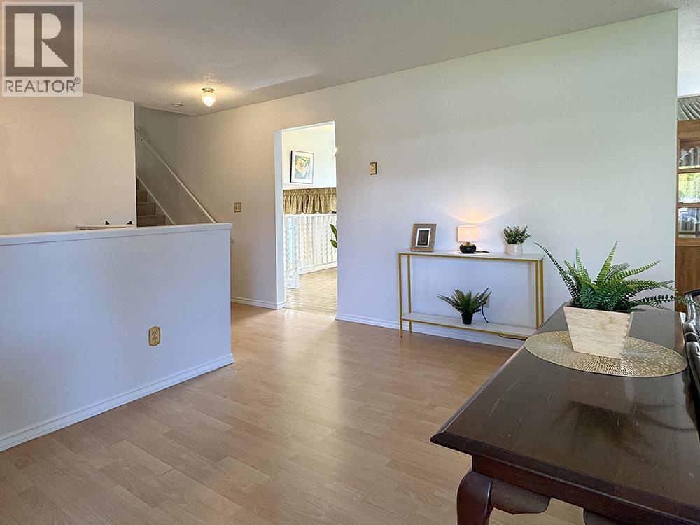 10844 Springmont Gate, Richmond, British Columbia  V7E 1Y4 - Photo 12 - R3110705