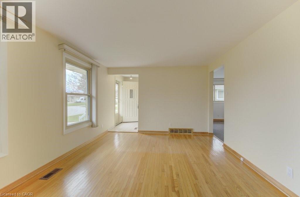 34 Geneva Crescent, Kitchener, Ontario  N2E 1M9 - Photo 5 - 40821544