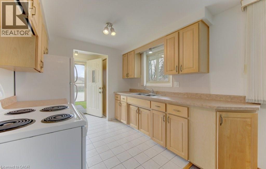 34 Geneva Crescent, Kitchener, Ontario  N2E 1M9 - Photo 10 - 40821544