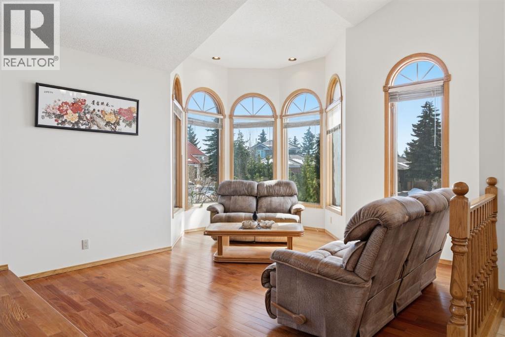 30 Edgeview Road NW, Calgary, Alberta  T3A 4T8 - Photo 3 - A2301593