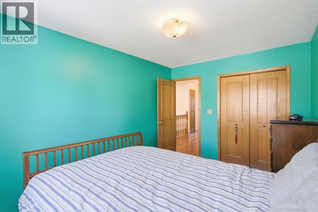 30 Edgeview Road NW, Calgary, Alberta  T3A 4T8 - Photo 36 - A2301593