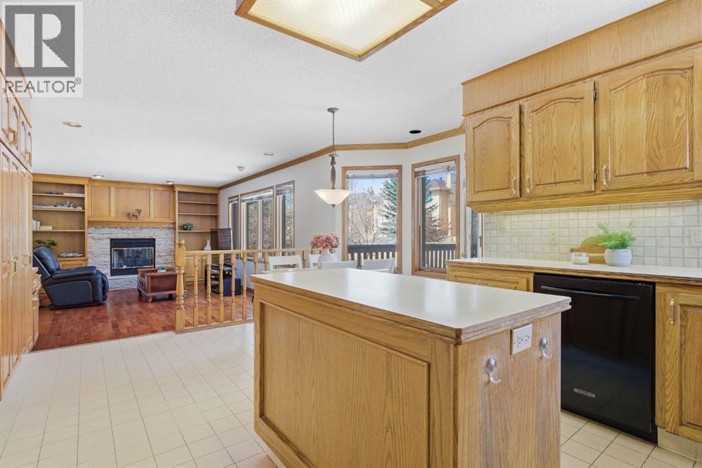 30 Edgeview Road NW, Calgary, Alberta  T3A 4T8 - Photo 13 - A2301593