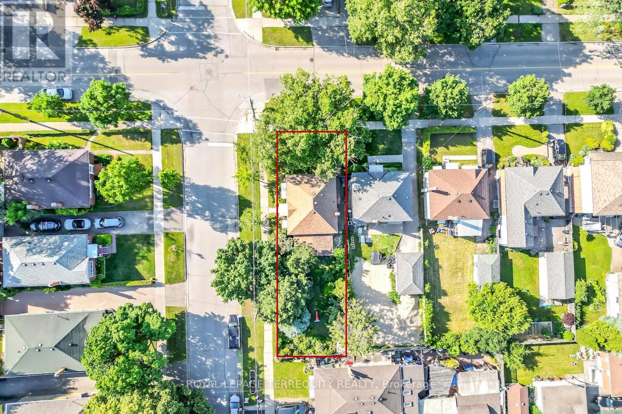 249 Gamma Street, Toronto, Ontario  M8W 4G7 - Photo 3 - W12907338