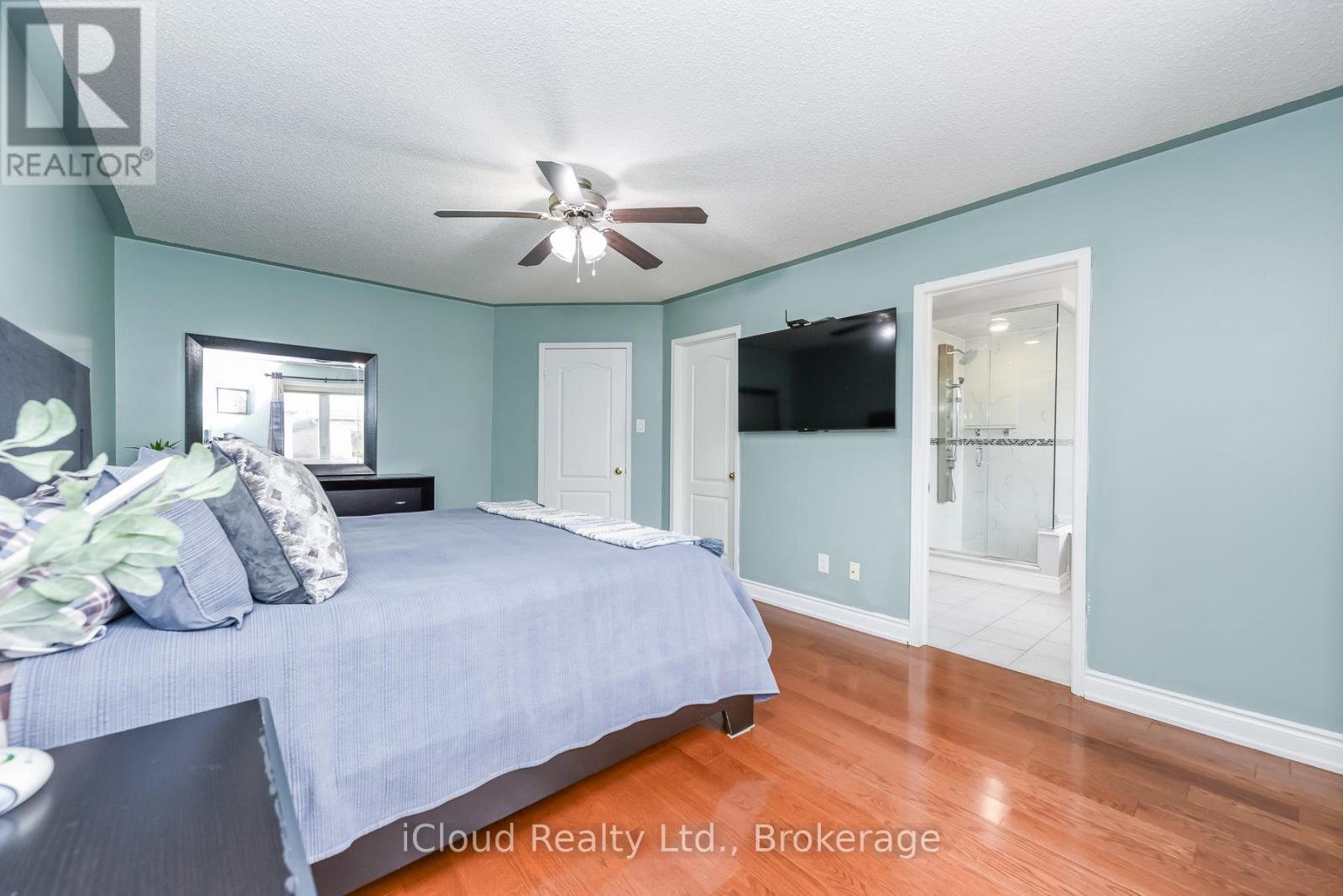 5922 Delle Donne Drive, Mississauga, Ontario  L5M 7A3 - Photo 20 - W12999370