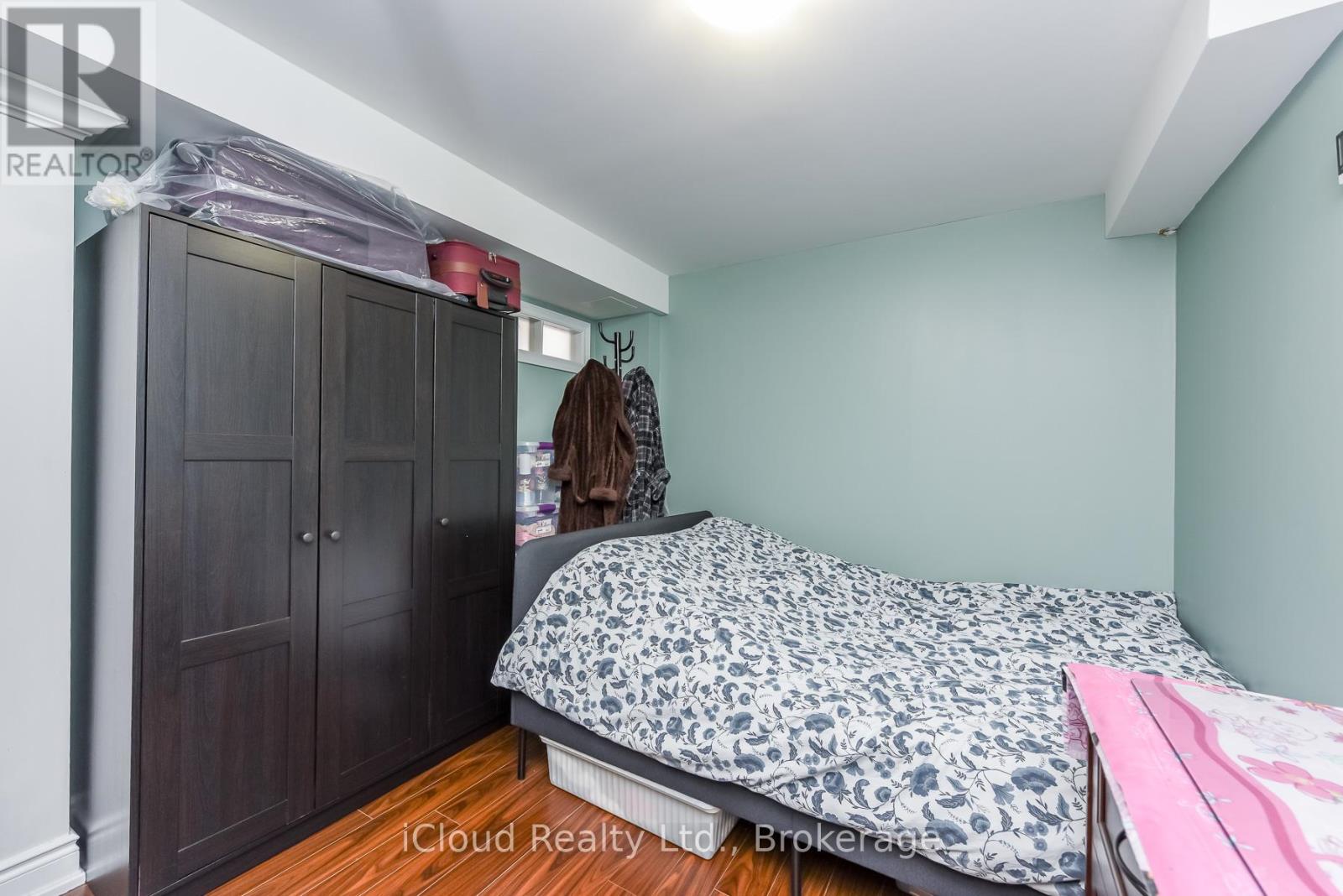 5922 Delle Donne Drive, Mississauga, Ontario  L5M 7A3 - Photo 35 - W12999370