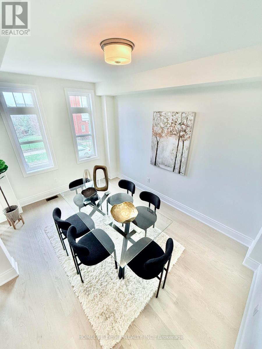 34 Foxsparrow Road, Brampton, Ontario  L6R 4E1 - Photo 5 - W13005490