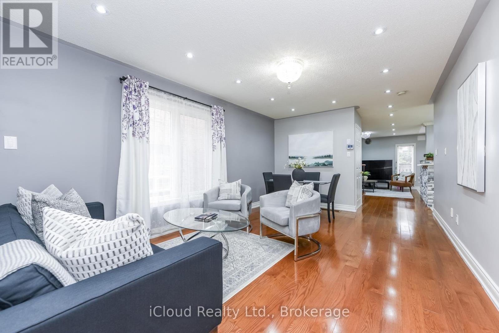 5922 Delle Donne Drive, Mississauga, Ontario  L5M 7A3 - Photo 7 - W12999370