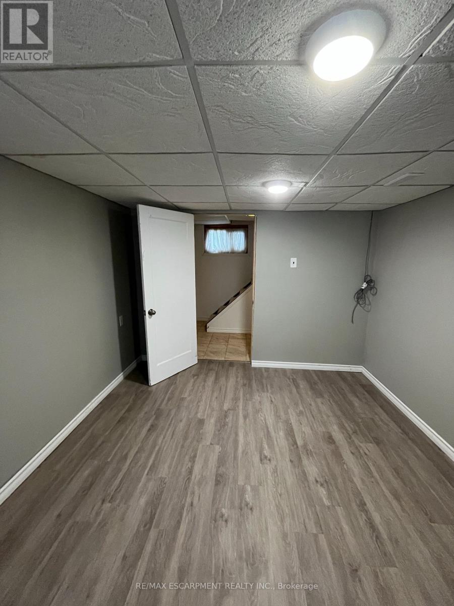 95 East 35th Street, Hamilton, Ontario  L8V 3X9 - Photo 19 - X12911822