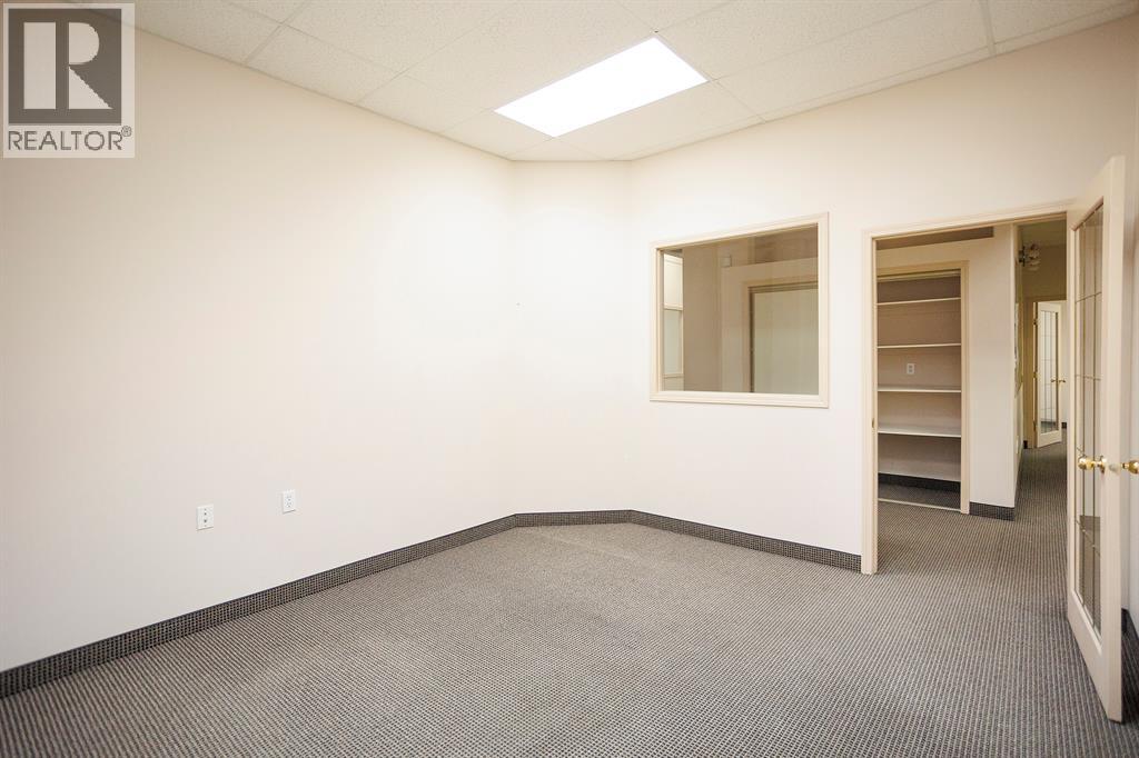 203, 4807 50 Avenue, Red Deer, Alberta  T4N 4A5 - Photo 5 - A2285181