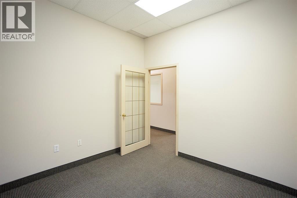 203, 4807 50 Avenue, Red Deer, Alberta  T4N 4A5 - Photo 11 - A2285181