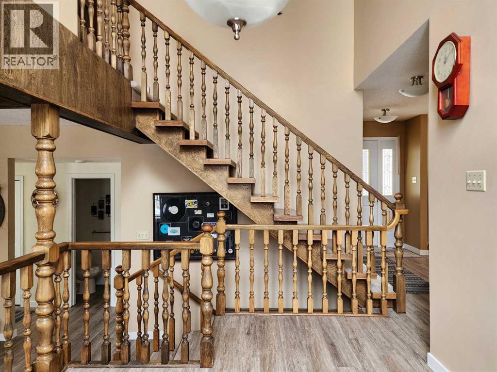 15 Elm Crescent S, Lethbridge, Alberta  T1K 4S8 - Photo 12 - A2288681