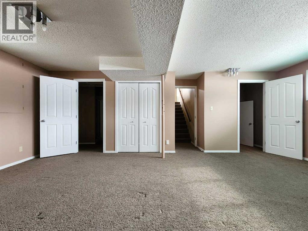 15 Elm Crescent S, Lethbridge, Alberta  T1K 4S8 - Photo 29 - A2288681