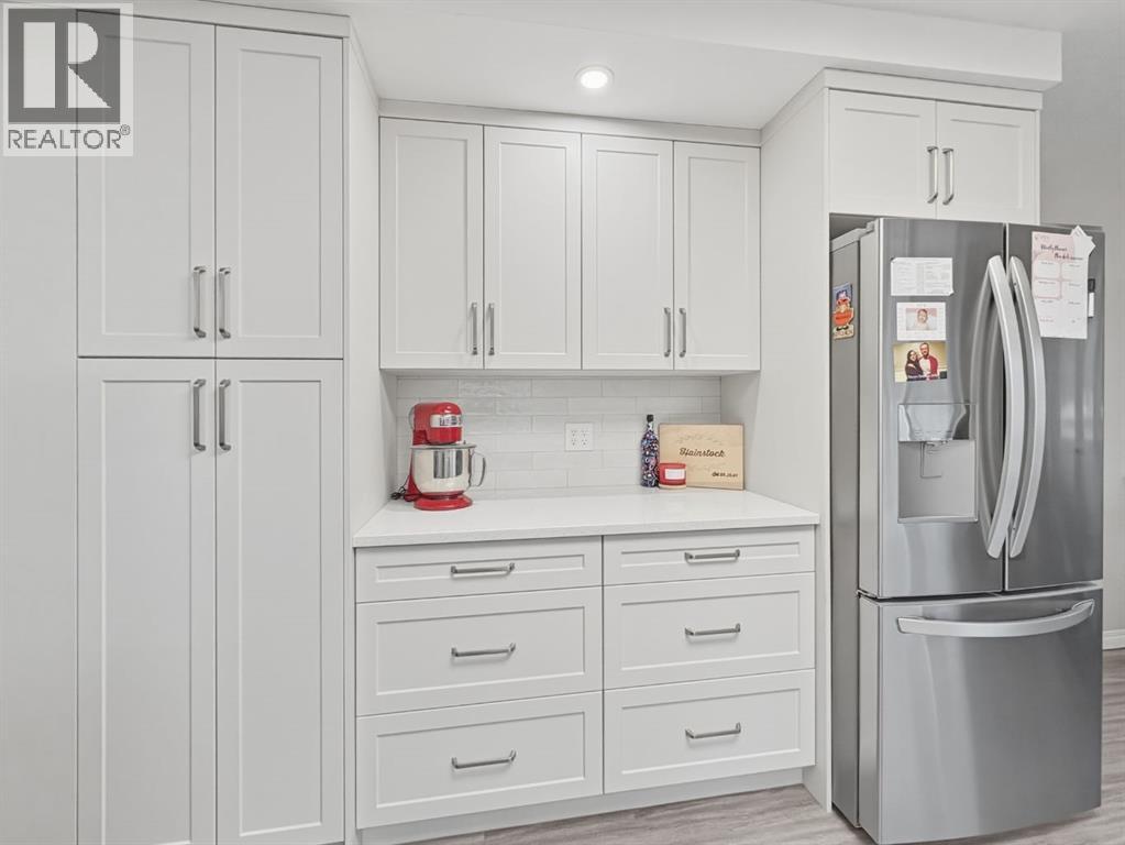 5336 52 Streetclose, Rocky Mountain House, Alberta  T4T 1G9 - Photo 6 - A2302333