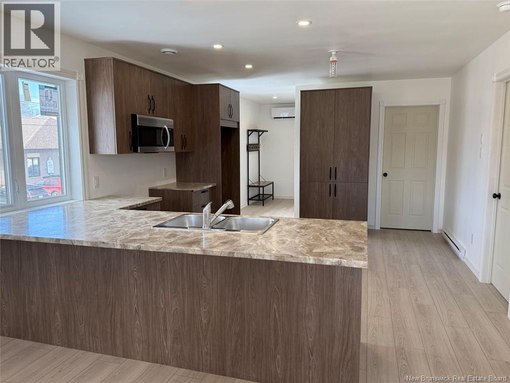 369 Victoria Street, Edmundston, New Brunswick  E3V 2K1 - Photo 3 - NB125098