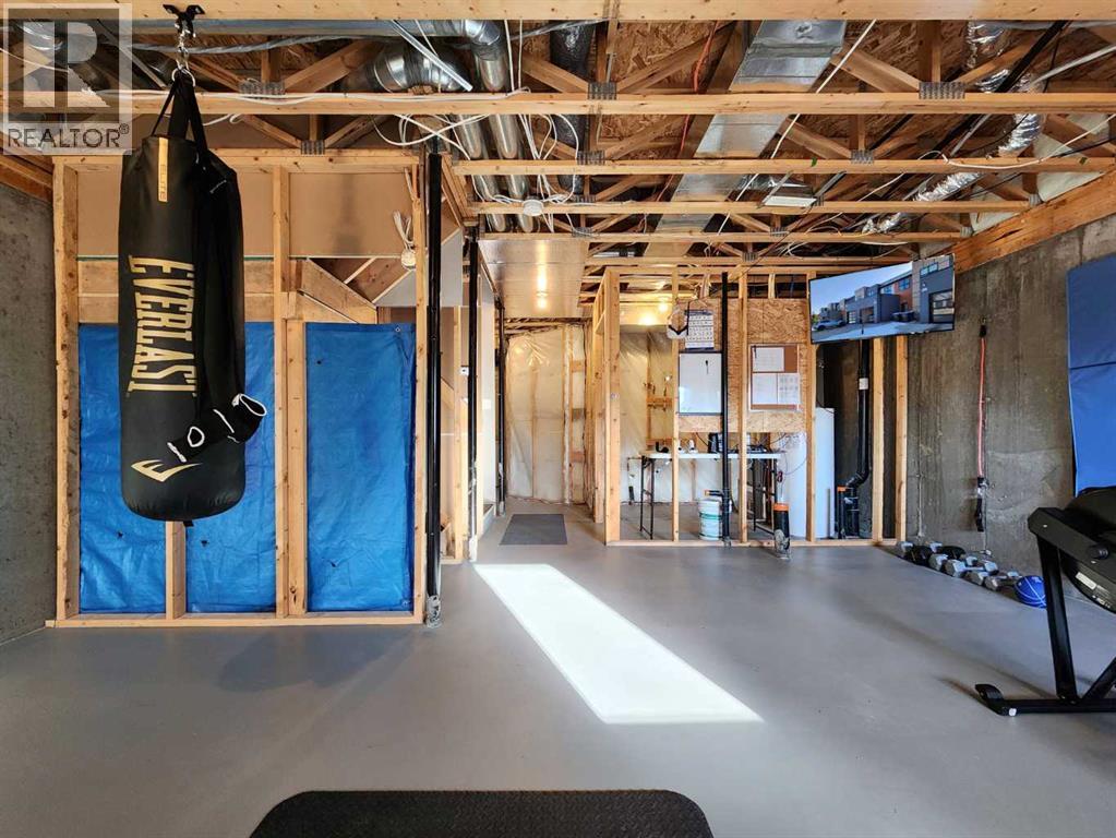 2, 69 Aquitania Circle W, Lethbridge, Alberta  T1J 5M5 - Photo 23 - A2290324