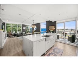 604 15152 RUSSELL AVENUE, White Rock, British Columbia