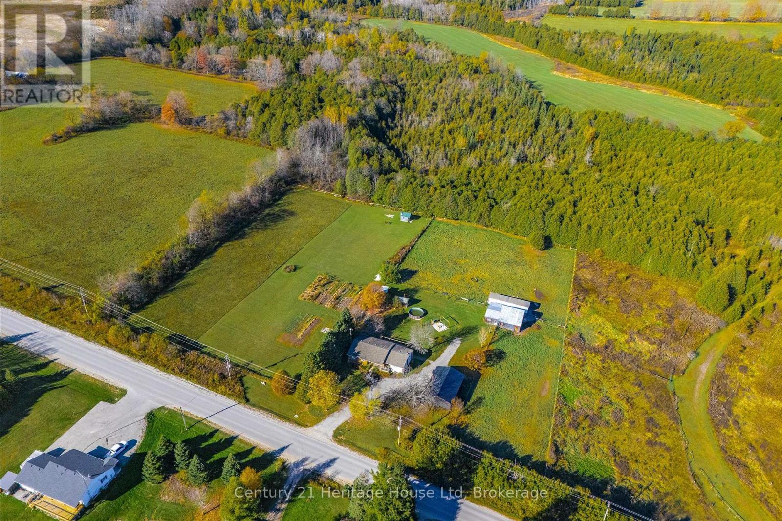 323135 Durham Road E, West Grey, Ontario  N0G 1R0 - Photo 5 - X13008650