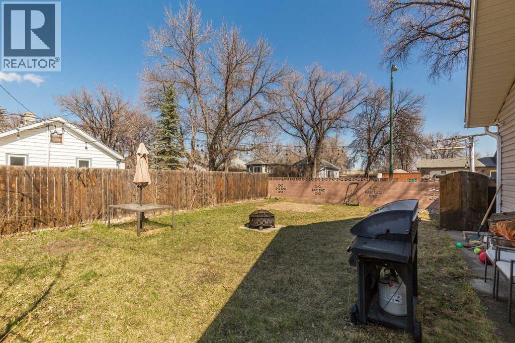 406 20 Street N, Lethbridge, Alberta  T1H 3N1 - Photo 35 - A2301592