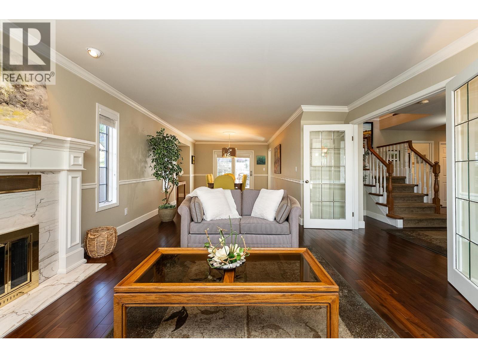 408 Riverview Crescent, Coquitlam, British Columbia  V3C 4X8 - Photo 4 - R3111965