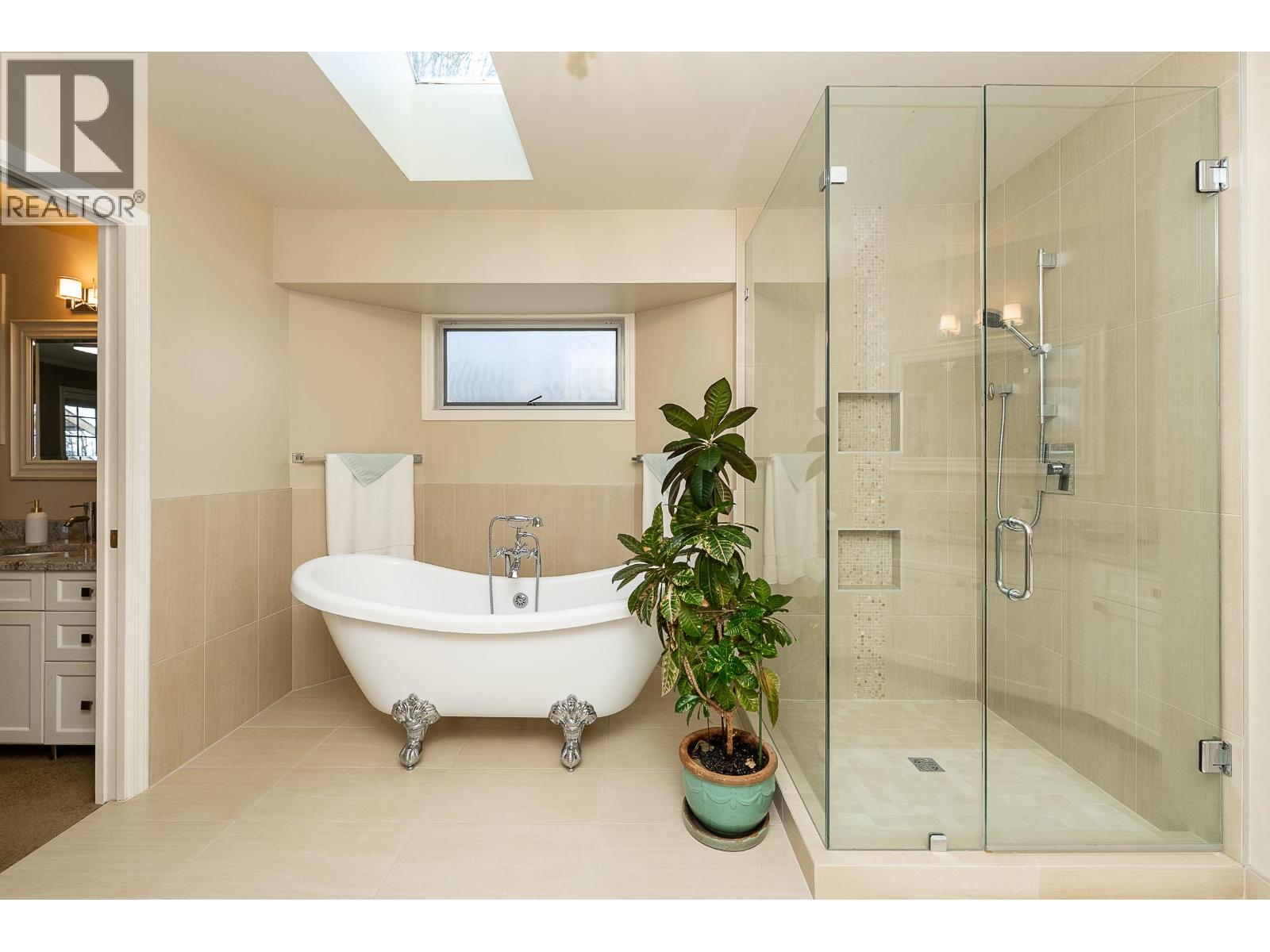 408 Riverview Crescent, Coquitlam, British Columbia  V3C 4X8 - Photo 27 - R3111965