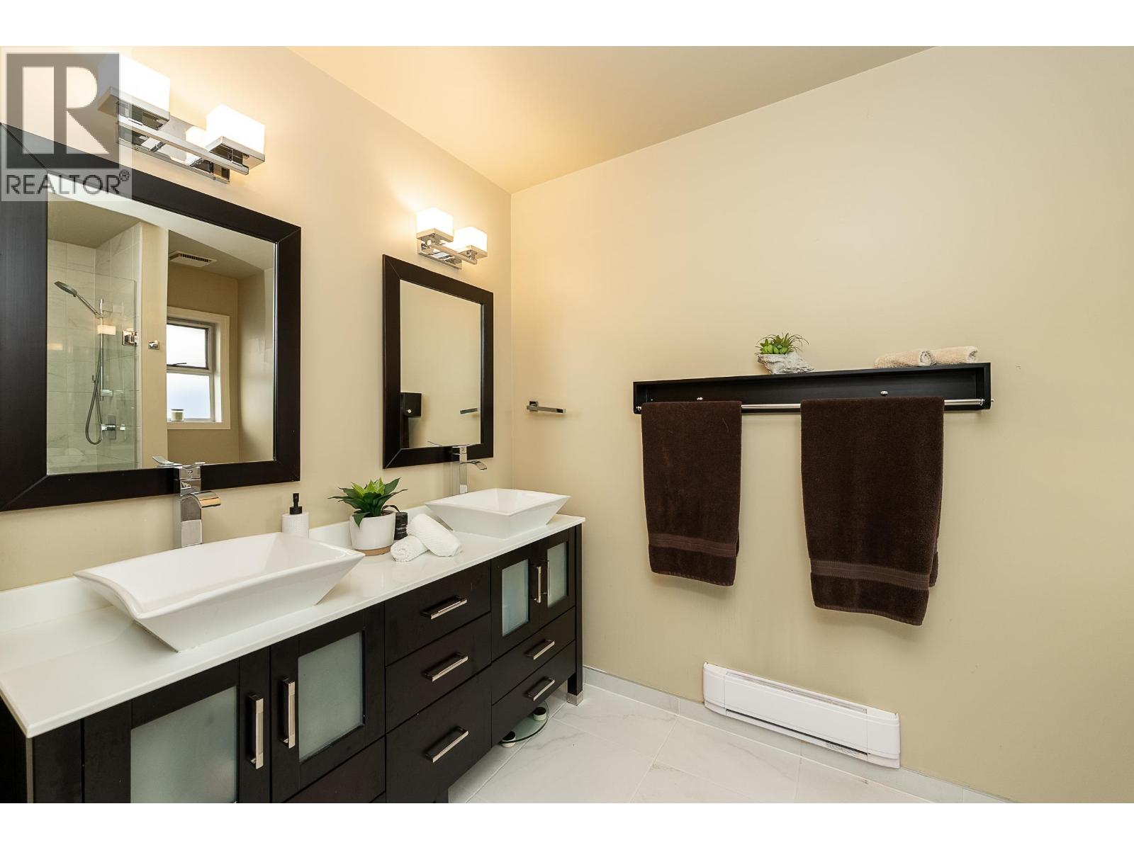 408 Riverview Crescent, Coquitlam, British Columbia  V3C 4X8 - Photo 21 - R3111965