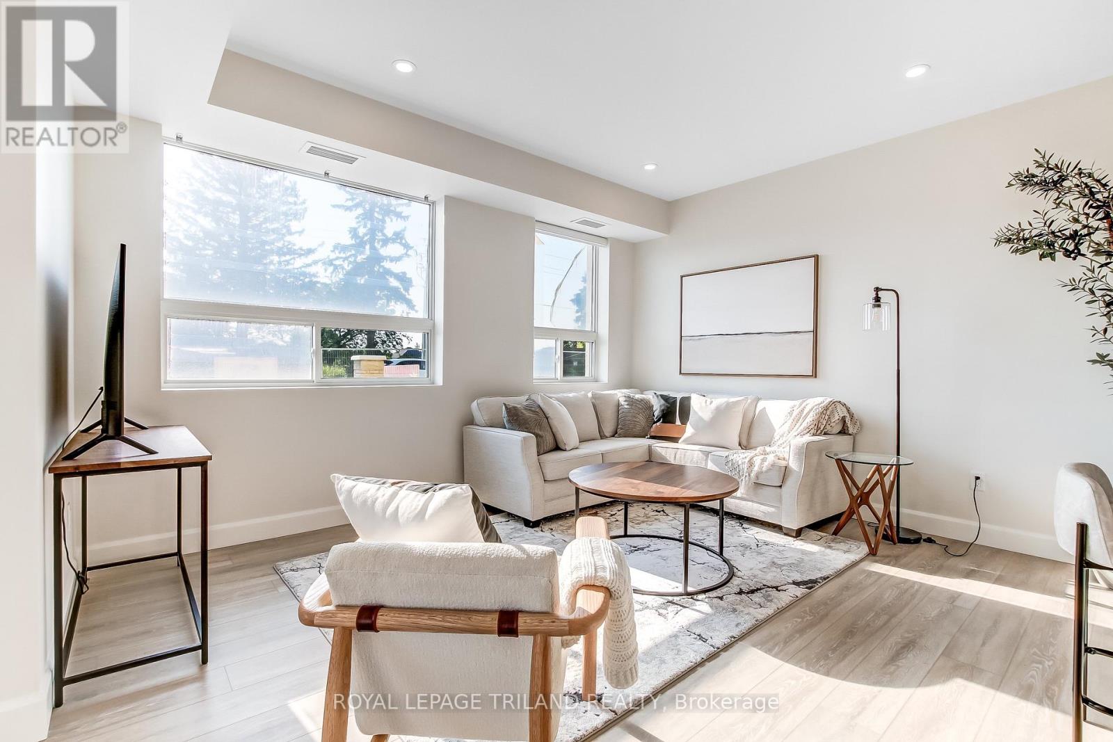 203 - 16 Compass Trail N, Central Elgin, Ontario  N5L 0A5 - Photo 5 - X13008584