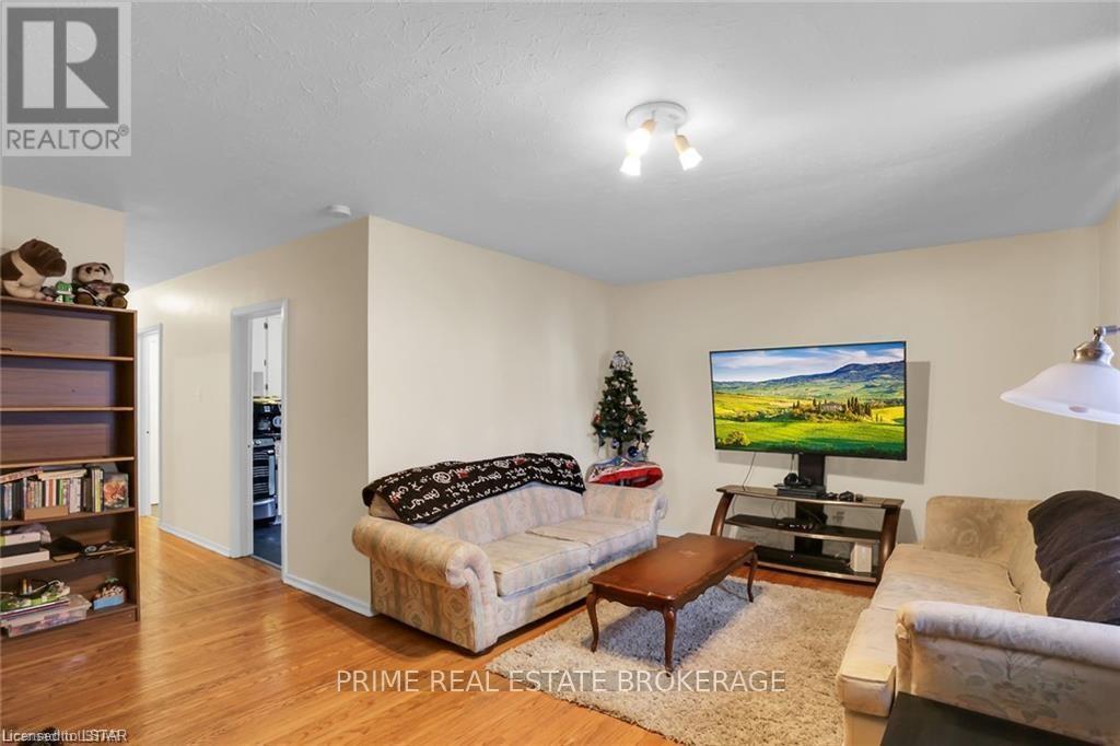 329 Salisbury Street, London East, Ontario  N5Y 3A8 - Photo 4 - X13008634