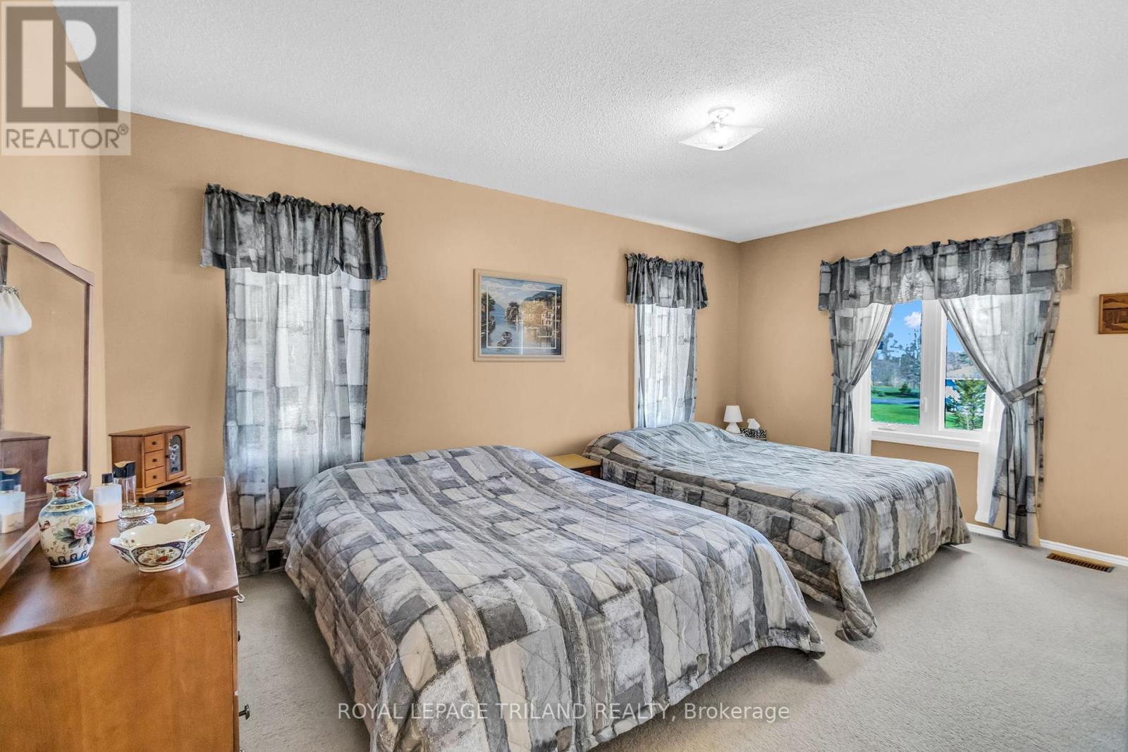 5257 Cliff Road, Lambton Shores, Ontario  N0N 1J7 - Photo 29 - X13008700